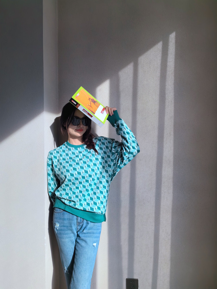 保罗彼得女士春款圆领长袖卫衣