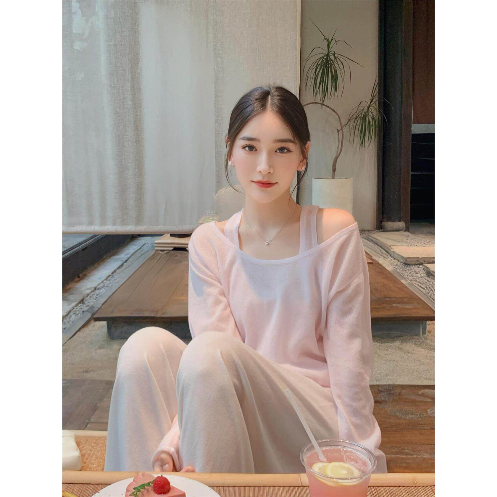 温柔风粉色假两件挂脖针织衫女早秋穿搭巨好看的绝美漂亮长袖上衣