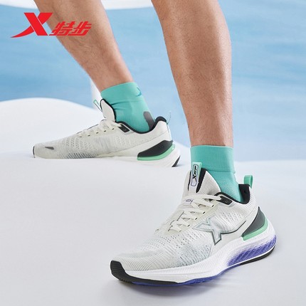 特步影擎2丨跑鞋男款秋冬情侣减震回弹轻便休闲跑鞋976319110033