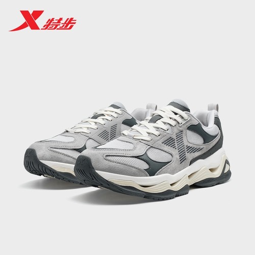 特步游吟休闲鞋男复古老爹系列轻便户外鞋运动鞋子男976318320004