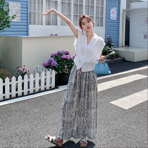 法式轻熟御姐气质马甲套装女夏季2026新款高级感印花阔腿裤两件套