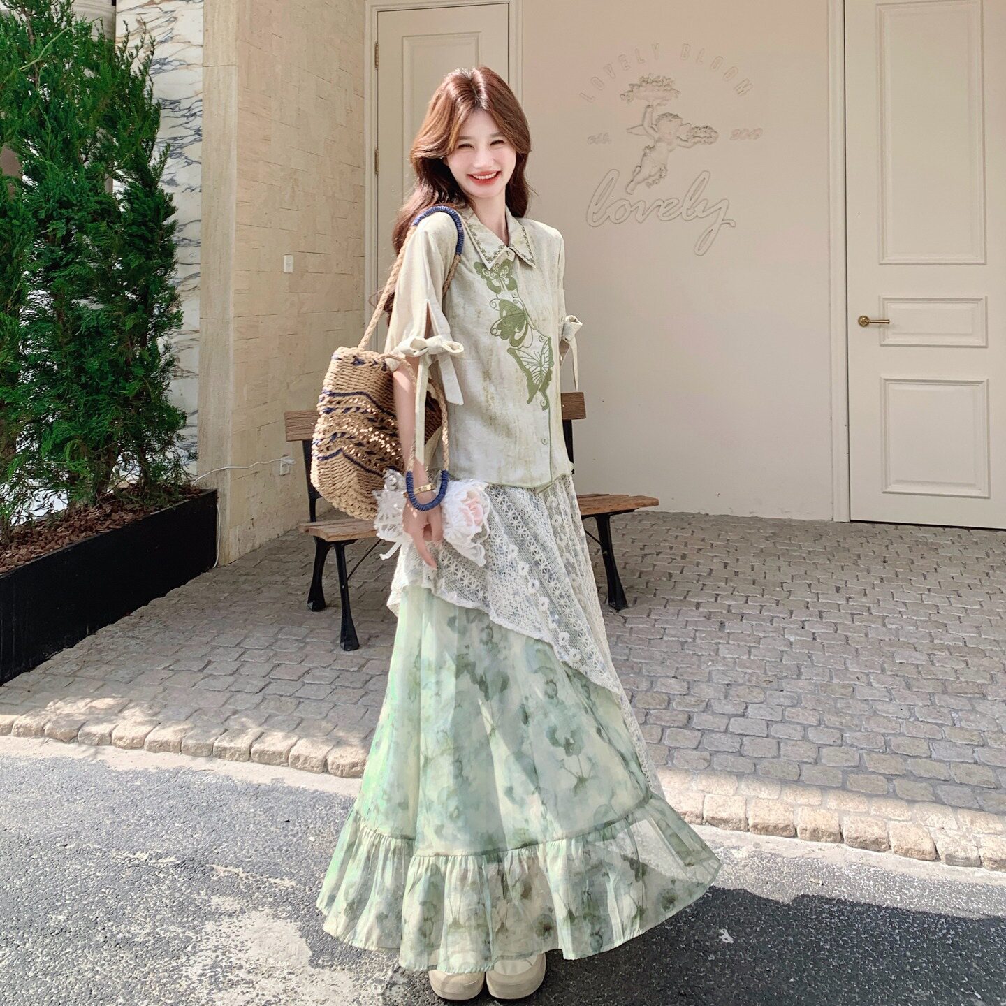 森系甜美风气质绿色衬衫套装女夏季2026新款蕾丝晕染半身裙两件套