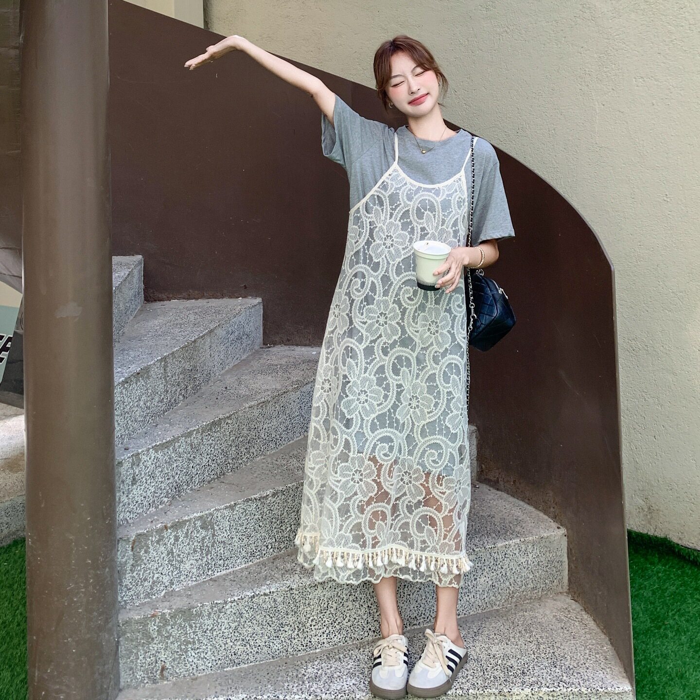 灰色韩系蕾丝提花罩衫连衣裙套装女2026夏季宽松休闲T恤裙两件套