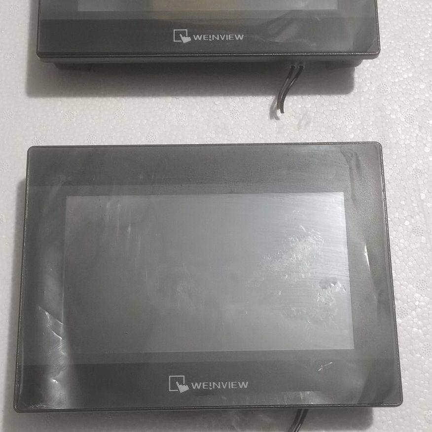 威纶触摸屏  MT6071iP  1WV   24V  拆机