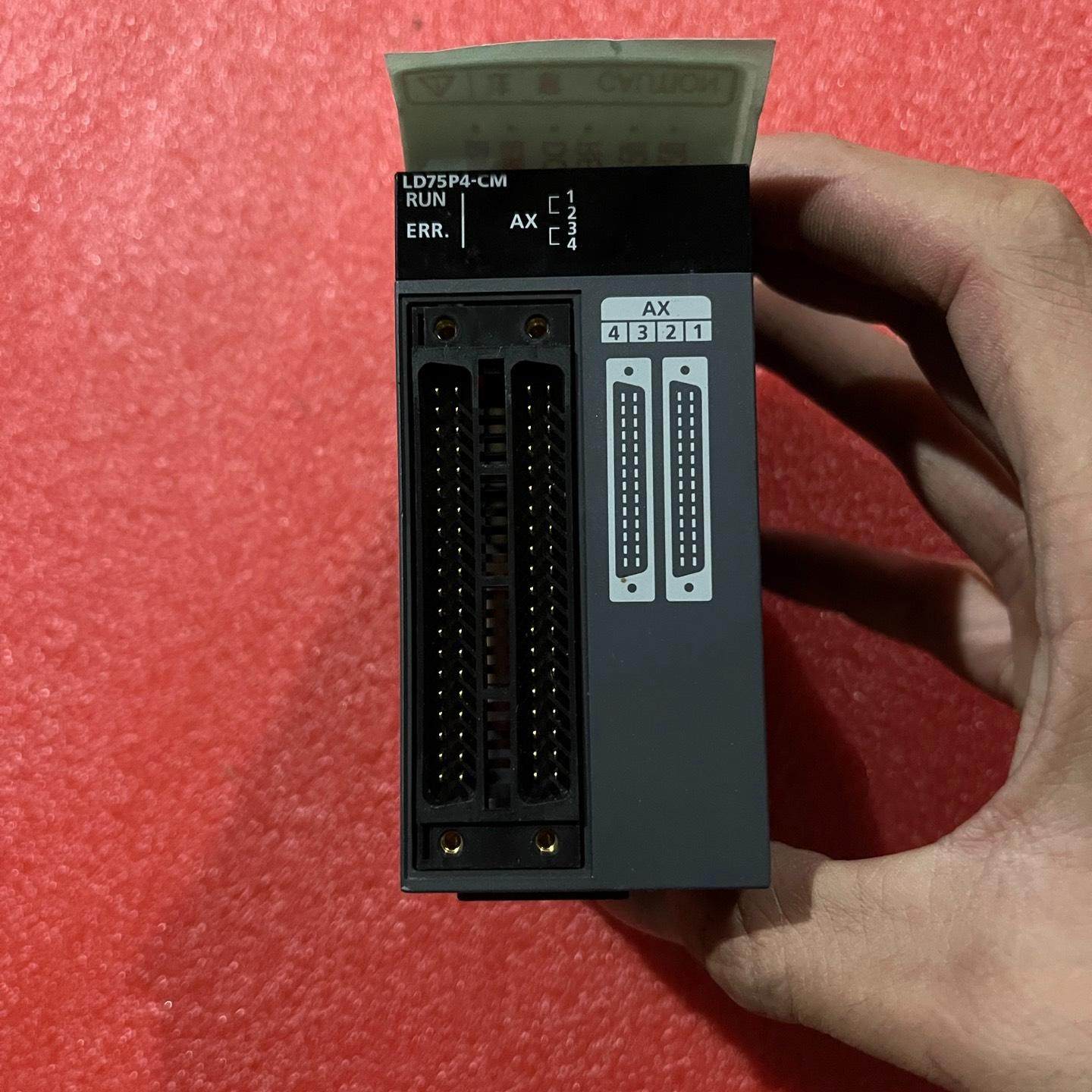 PLC可编程控制器模块LD75P4-CM 实物图拍摄 功