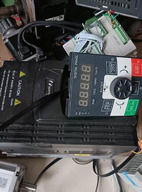 日业变频器CM530h-4t4r00B/5R5PB拆机质量好