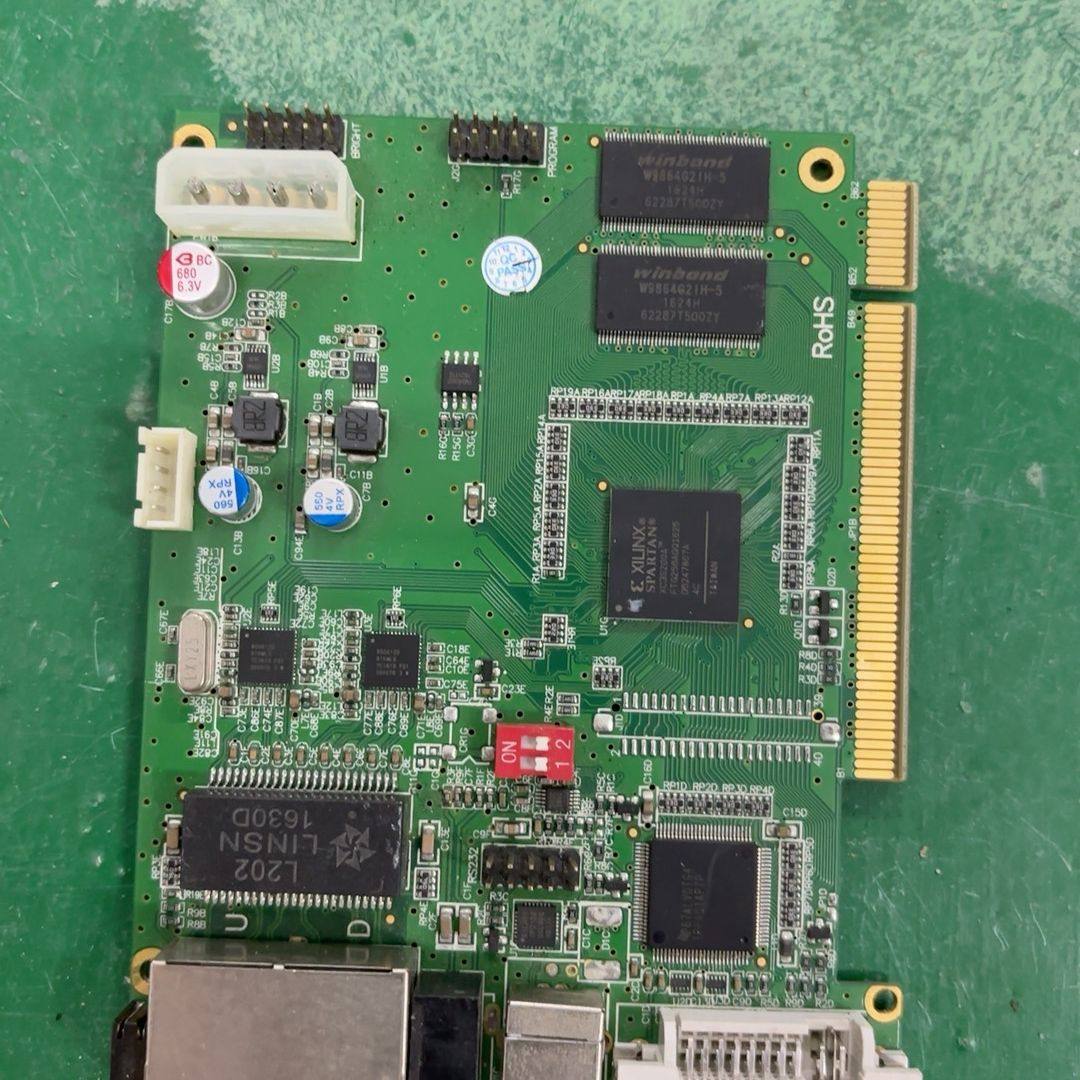 灵星雨TS802D全彩发送卡 功能正常 成色如图 接口齐全