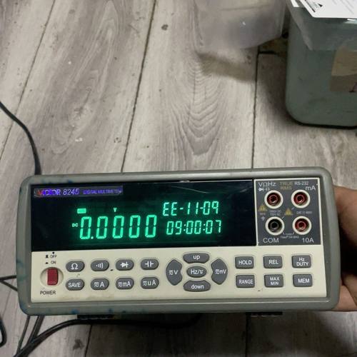VICTOR  胜利8245万用表 通电 不对精度做承诺 各