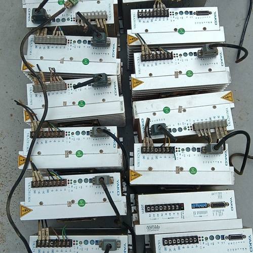 研控驱动器 型号:YKA2811MA 剪线拆机 成色如图 功