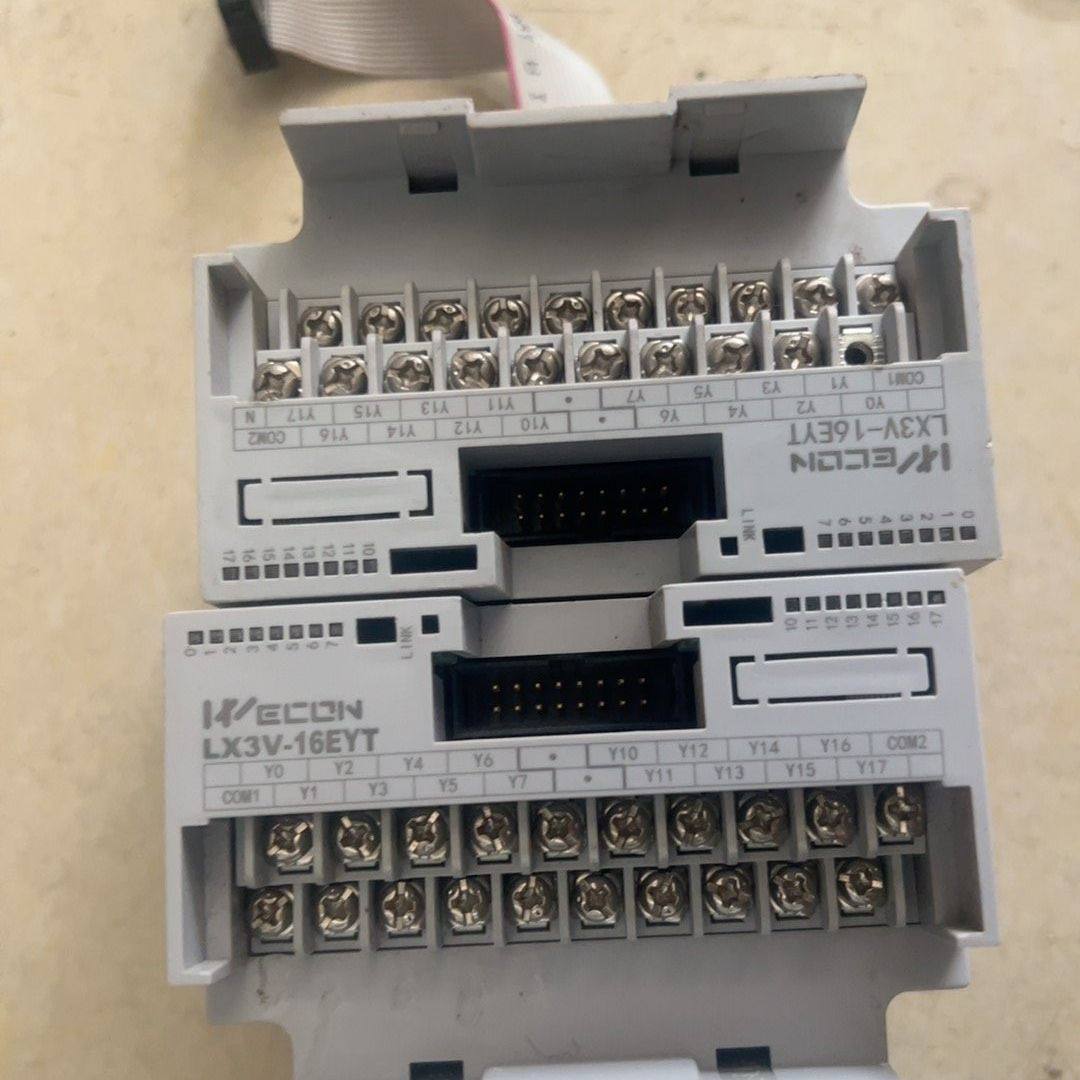 维控plc模块 型号LX3V-16EYT 拆机 盖子齐全