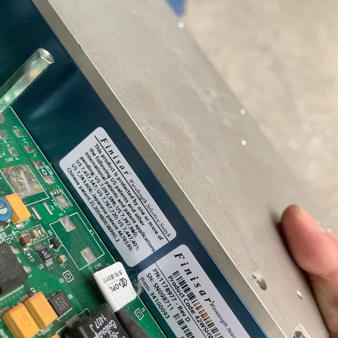 Finisar波长选择开关 的 成色如图 4000