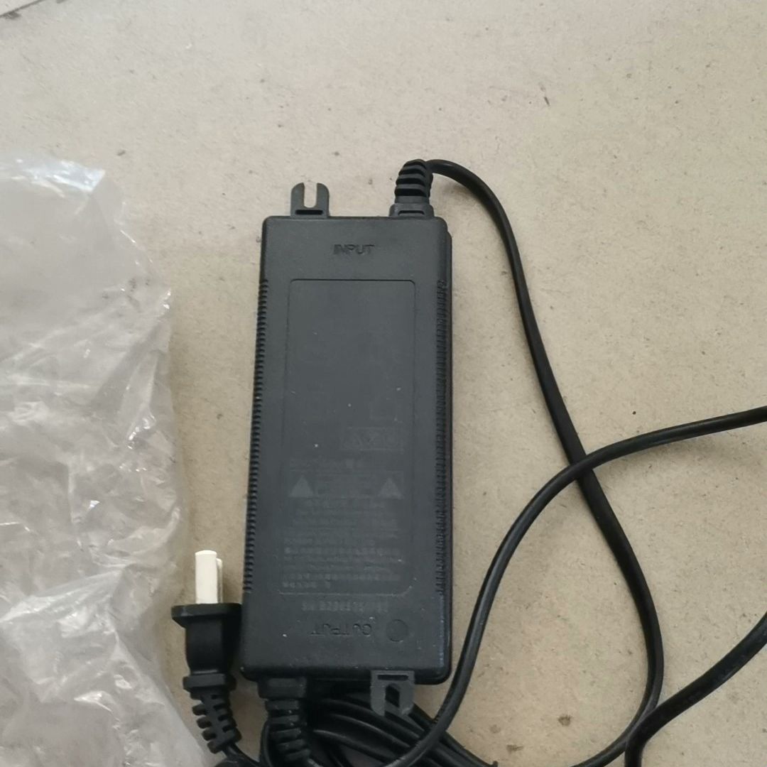 GVE冠宇达24V4A电源适配器GM95-240400-D白