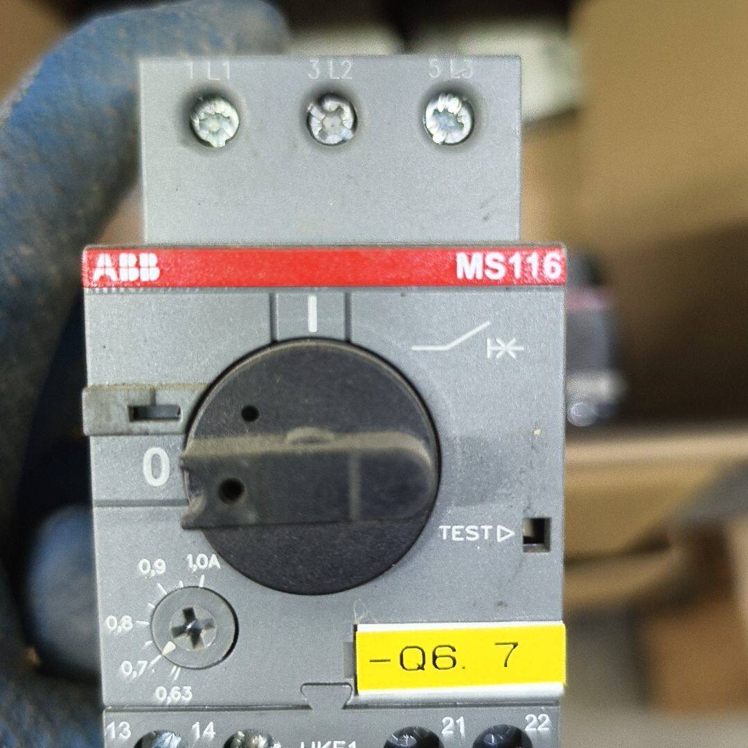 电动机保护器MS116 拆机品 型号Q6.7 功能完好