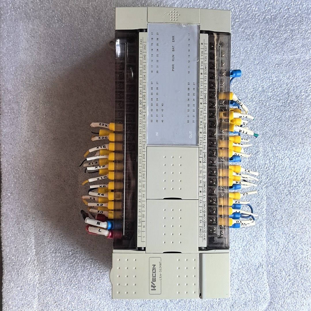 维控PLC 型号：LX2V-3624MT-A。