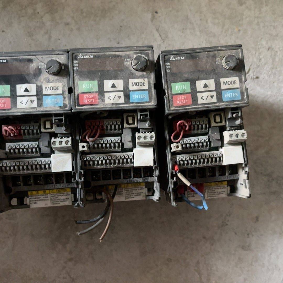 台达变频器VFD2A7MS43ANSAA 、厂里拆机来的、单