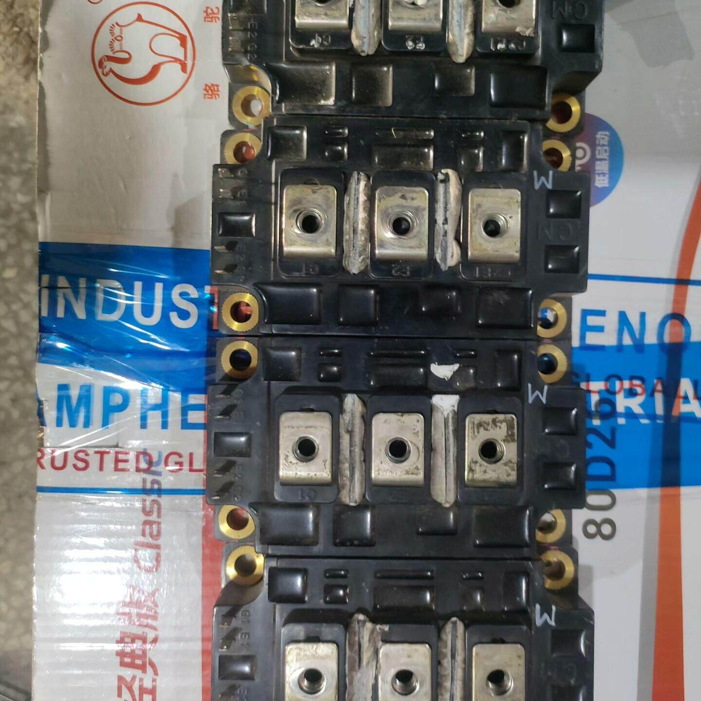 CM200DY-28H 拆机现货 有四个 图片实拍 功能包好