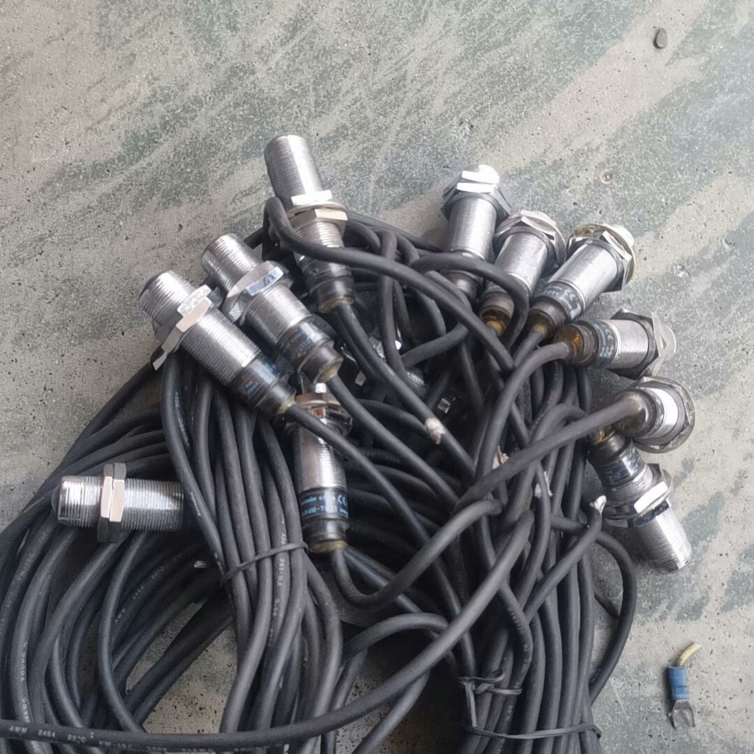 韩国奥托尼克斯BR4M-TDT1/TDTD2光电开关 M18