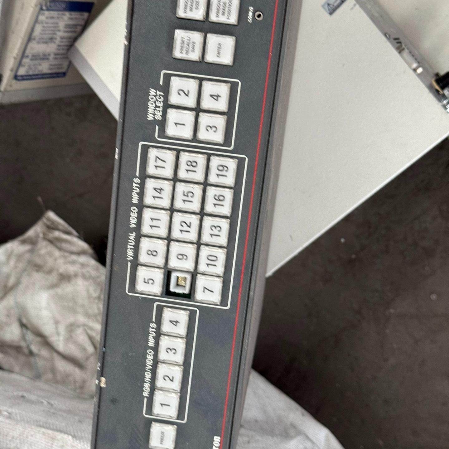 爱思创EXTRON MGP464视频处理器 实物拍摄 成色如