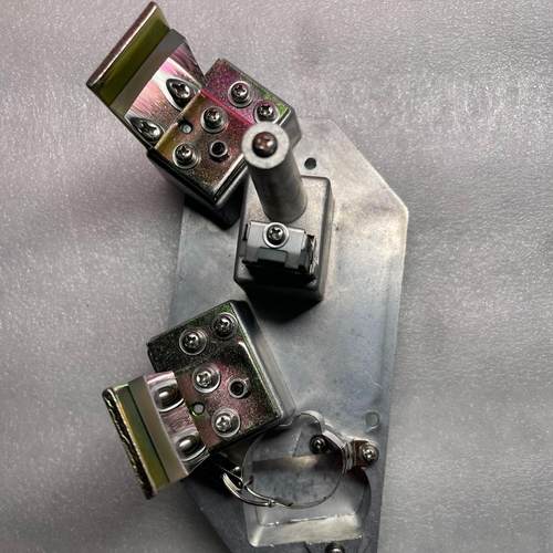 岛津UV紫光光度计光源接受腔组件 主要是上面反射镜 镜面还可