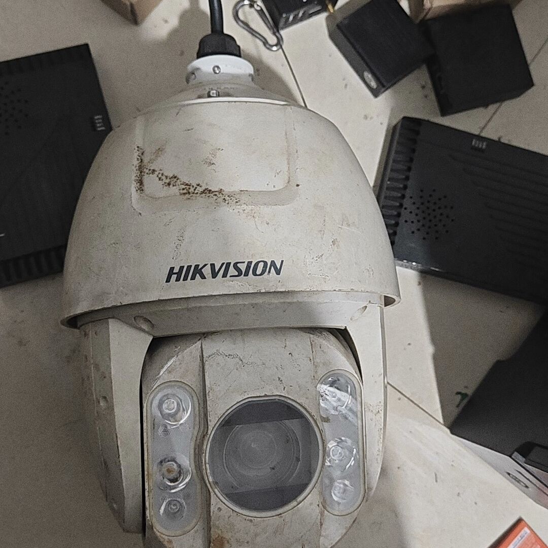 海康6寸球机DS_2DC6220IW_A 实物拍照。收回来的