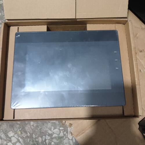 威纶触摸屏 YIK070-28MR-4MT-FX3U-B 全