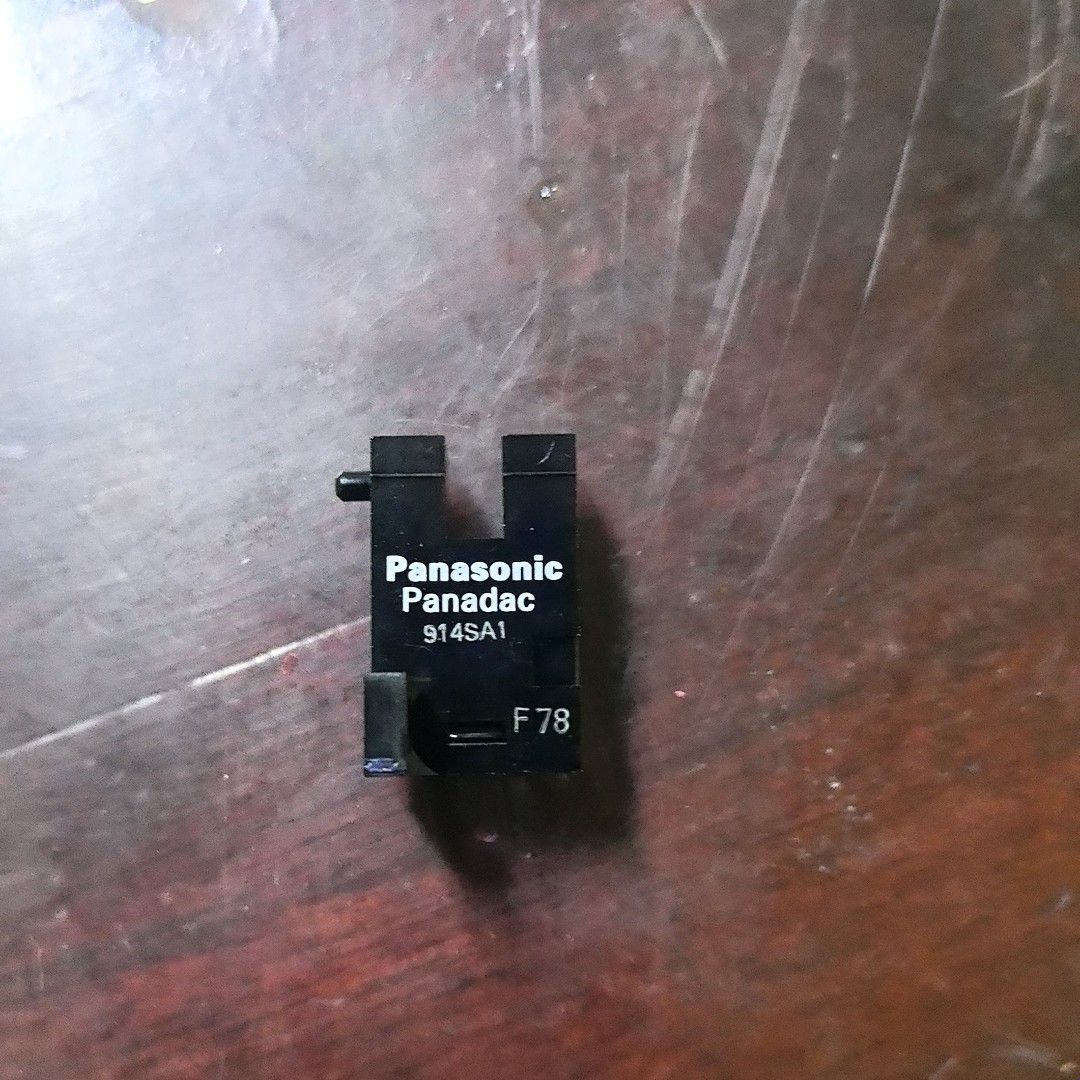 914SA1 开关感应器 如图所示。