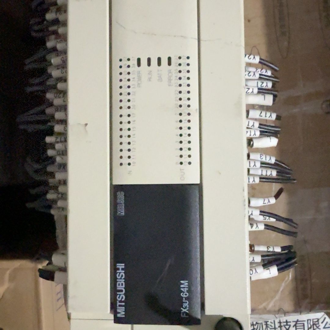 PLC模块FX3U-64MR拆机功能包好。