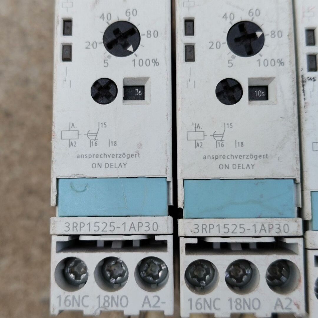 时间继电器 两个型号！3RP1525-1AP30和3R
