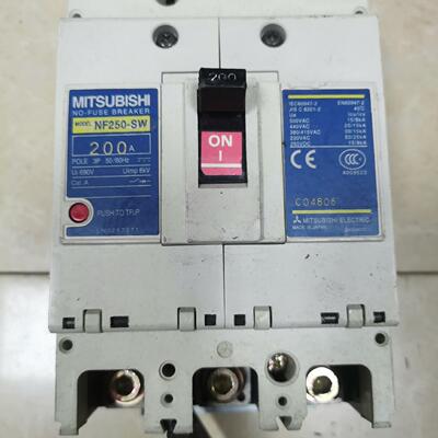 NF250-SW 200A三线空气开关