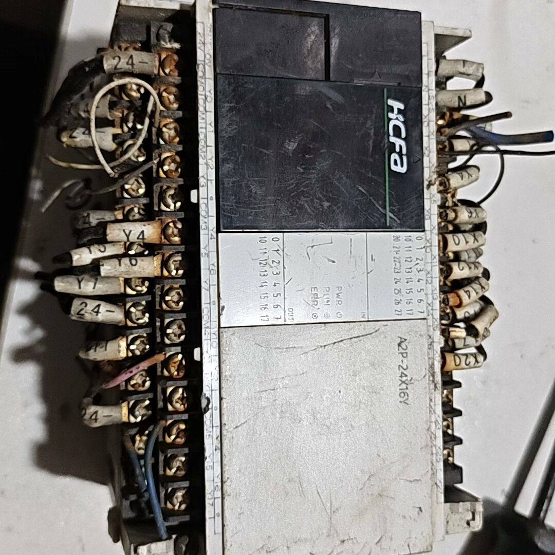 禾川PLC HCA2P-24X16YT-A 正常使用拆下来的