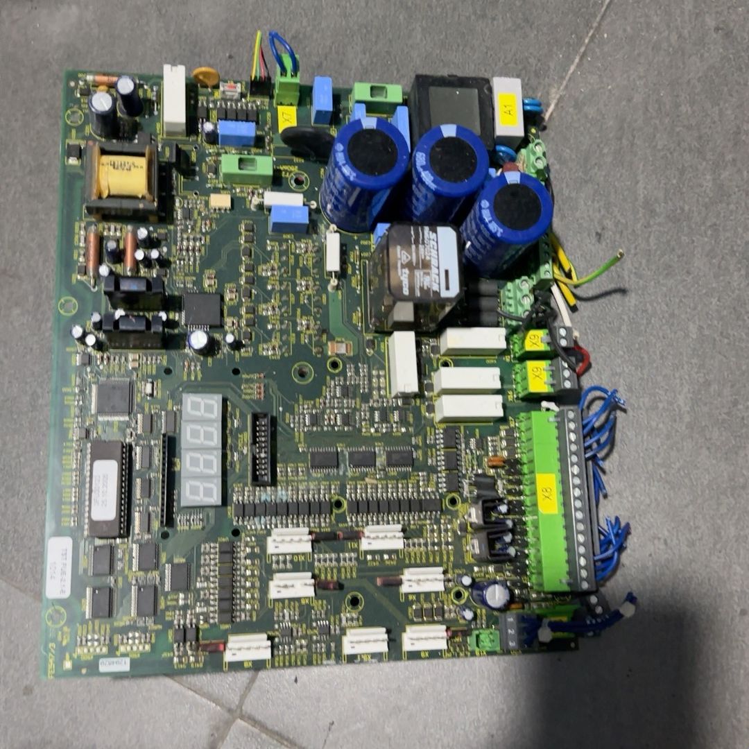 需议快速门控制器主板，，通电显示