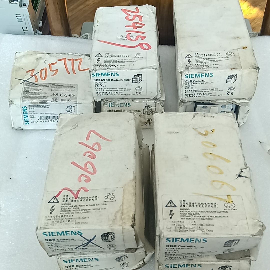 接触器继电器 型号3TF30 10-1XB4四个 3T