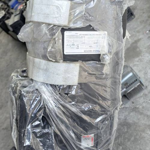 安川主轴电机 未使用 没有外 UAKAJ-11AZ1