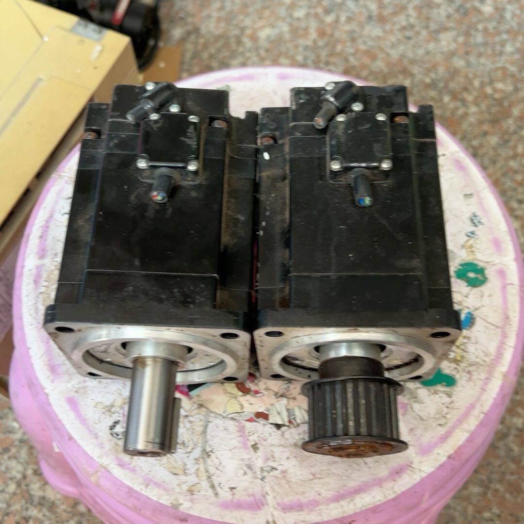 安川电机SGMJV-08ADE6S拆机实图拍卡死配件价出编码