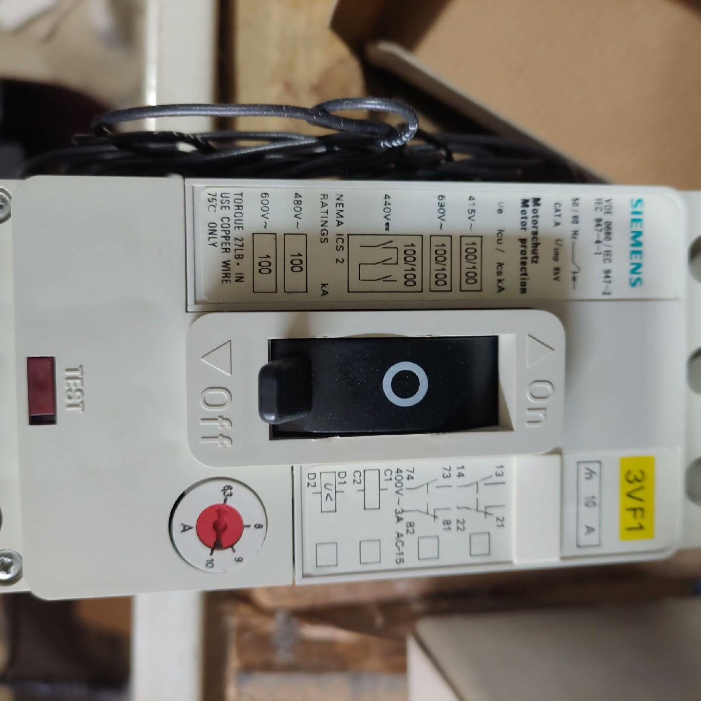 3VF1431-1DB11-0AB3断路器，图片为