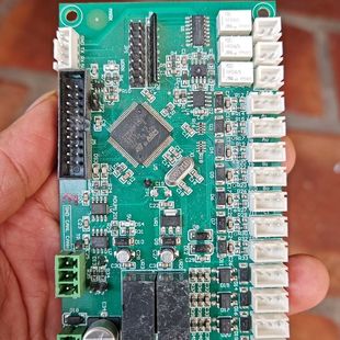 控制板 电路板芯片STM32F103VBT6.成色如图所示