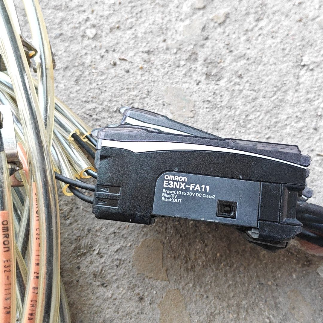 光纤传感器E3NX-FA11 拆机件 10-30V供电