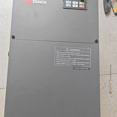 众辰变频器Z2400H-37KW