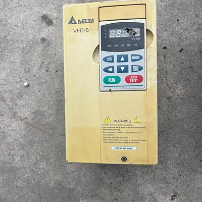 台达变频器 BFD037B43A 拆机 成色如图 功能完