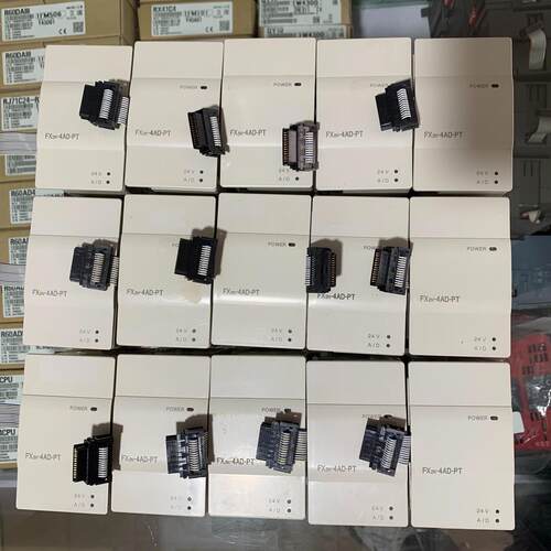 FX2N-4AD-PT 成色非常漂亮 可充新！