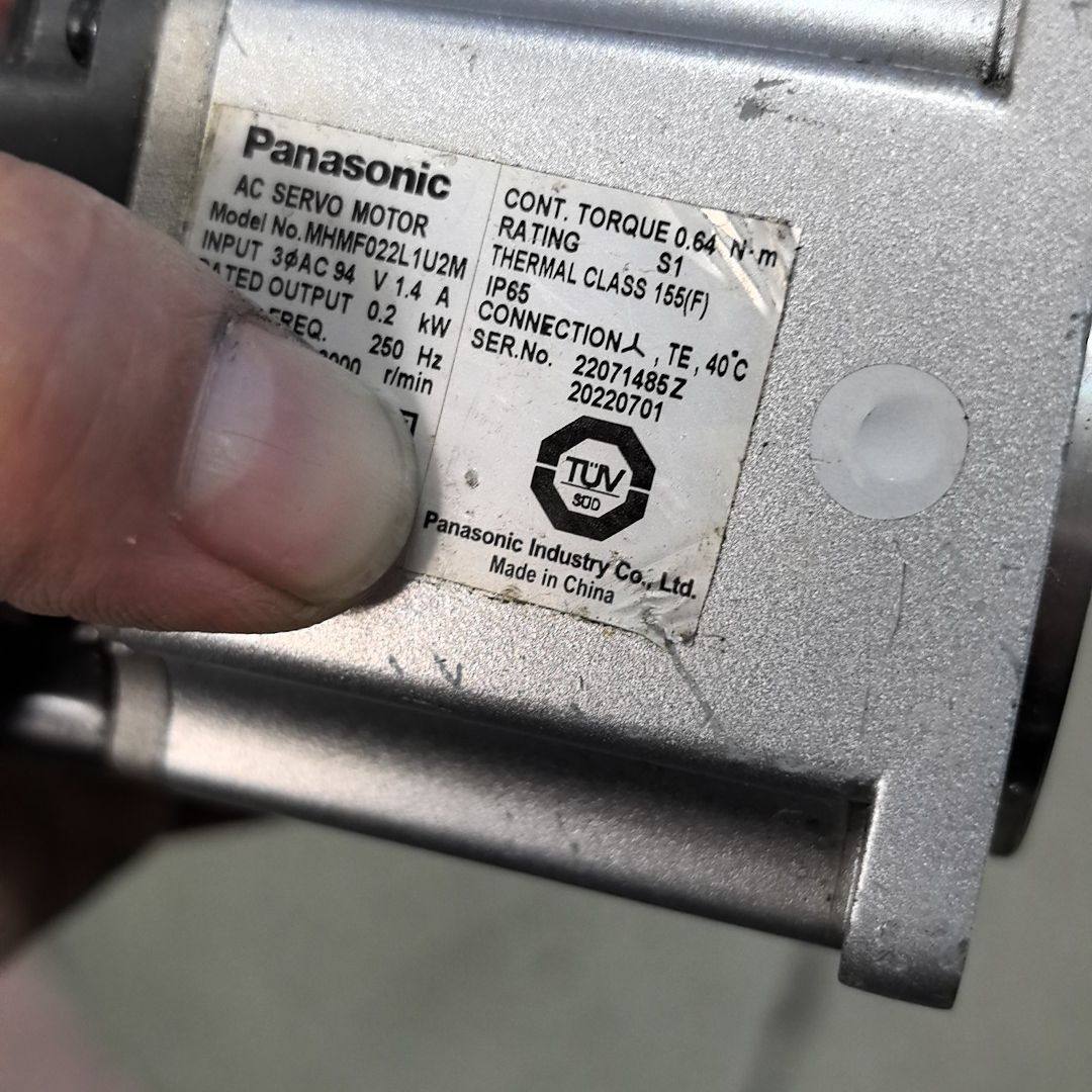 伺服电机MSMF022L1U2M 剪线了