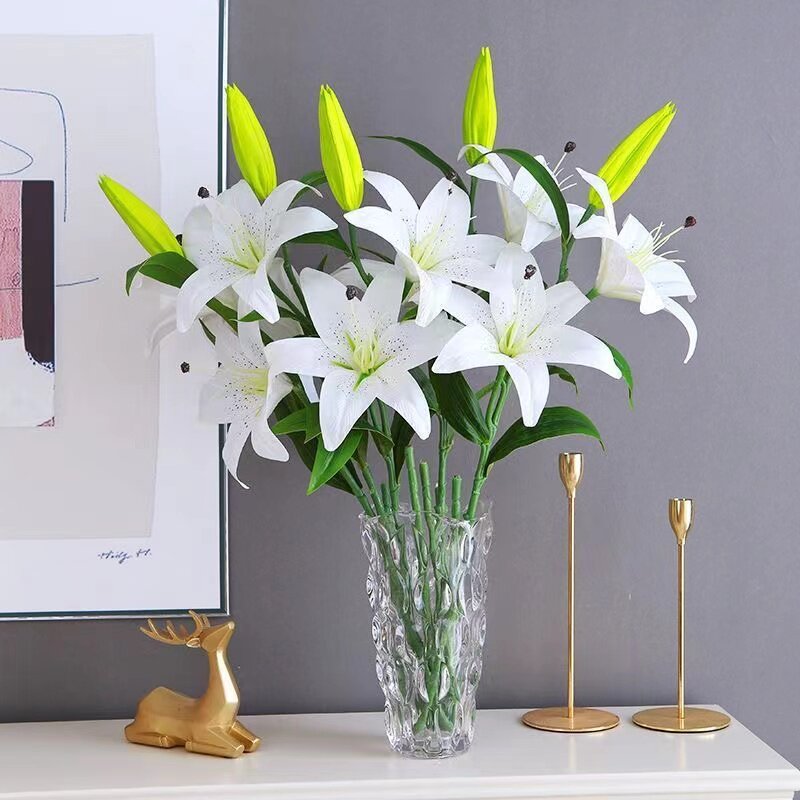 香水百合多头鲜花云南基地直发水养鲜花家居装饰送朋友送长辈花束