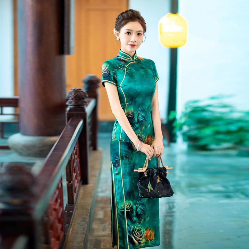 贵夫人2025新款真丝旗袍高端气质长款改良版桑蚕丝中国风时尚长裙