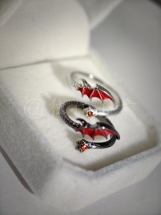 秦彻龙翼猫爪小众高级感活口戒指龙彻周边