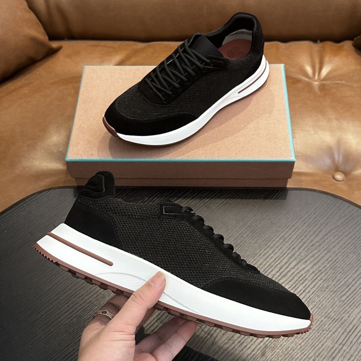 Loro Piana男士低帮系带运动鞋舒适款绒面牛皮革拼接帆布百搭潮流