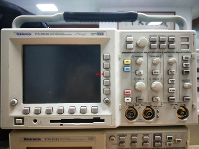 Tektronix TDS3052b 示波器 泰克 TDS3052C 数字示波器