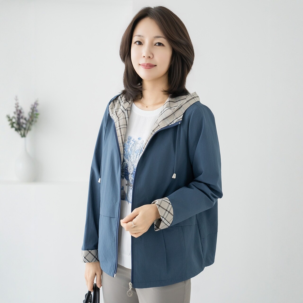 春秋连帽拉链收腰洋气妈妈外套