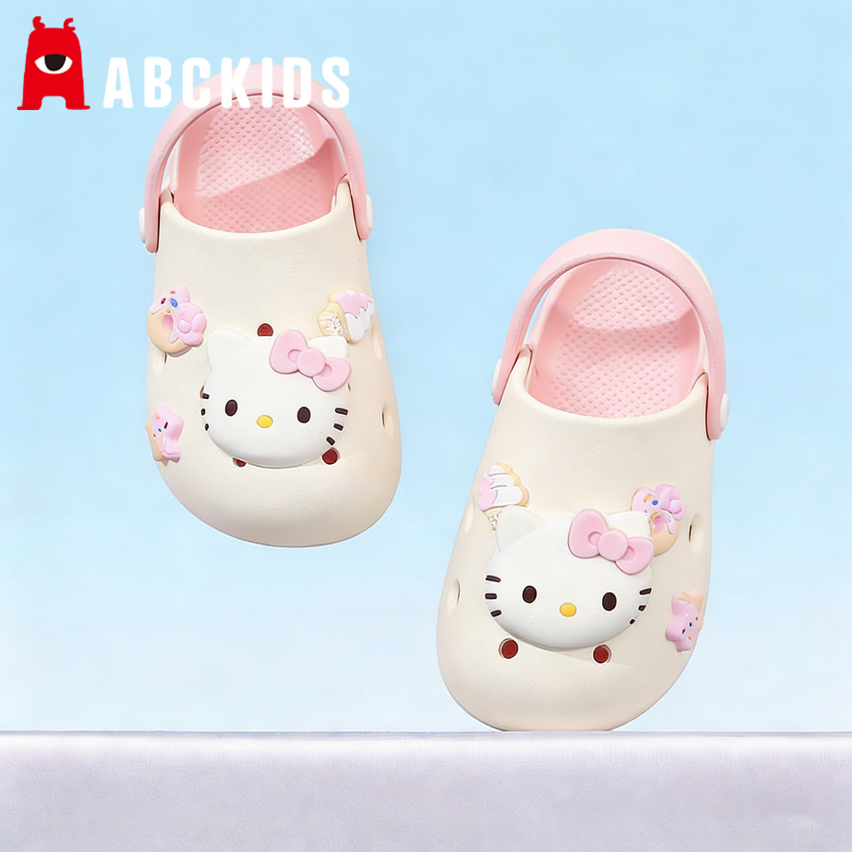 凯蒂猫儿童拖鞋夏季女童洞洞鞋公主卡通可爱防滑浴室洗澡家居凉拖
