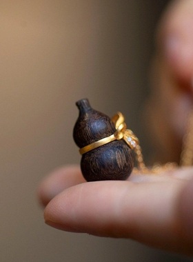 古风沉香檀木葫芦吊坠项链寓意福禄双全配礼盒送母亲长辈生日礼物