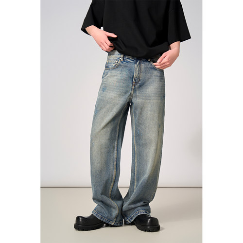 水洗做旧春季宽松牛仔裤男